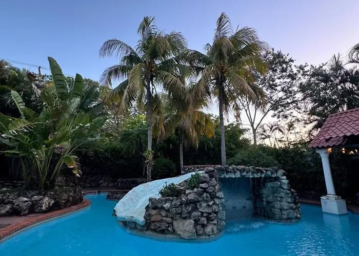 Private 2 Bedroom With Pool Near El