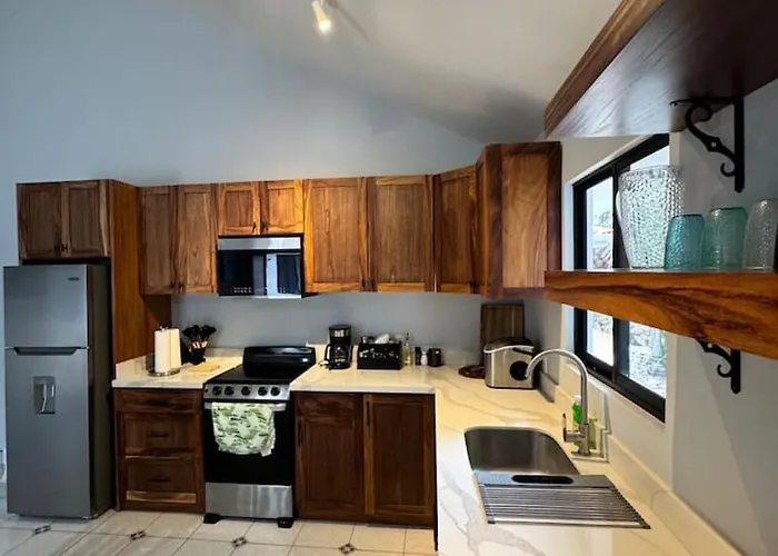 Private 2 Bedroom With Pool Near El Coco