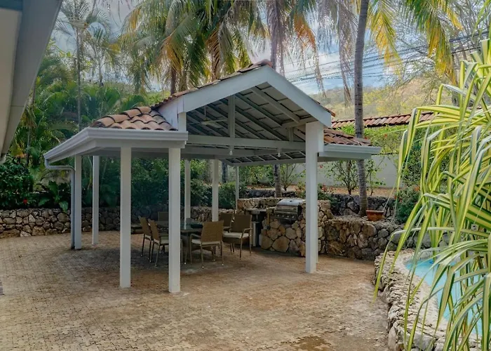 Private 2 Bedroom With Pool Near El Villa *
